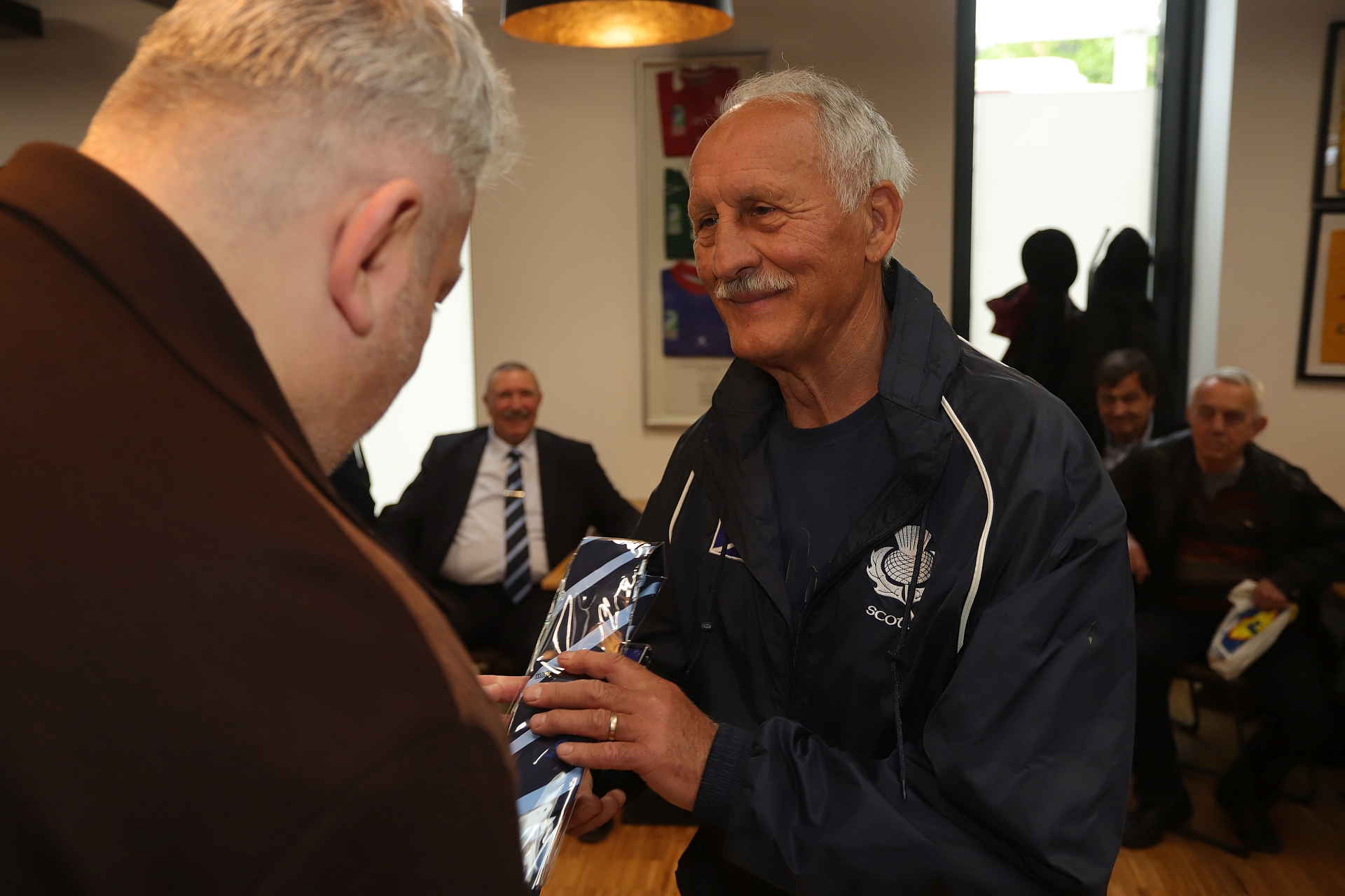 ANIVERSARE / NICOLAE GHIȚĂ: ”În finala cu Spania, în 1972, am făcut o comoție. Am luat un taur de coarne și n-a fost bine!”