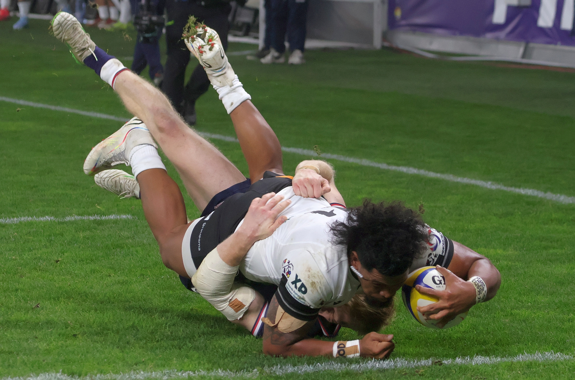 MECI TEST / ROM - SUA 18-26: Vulturii s-au desprins înainte de pauză, Stejarii au redus diferența în ultimul minut