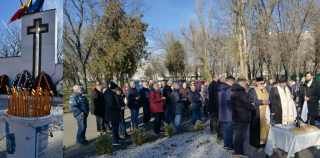  ROMÂNIA / COMEMORARE: Steaua și oamenii rugbyului nostru au adus un omagiu eroilor Răducu Durbac și Florică Murariu