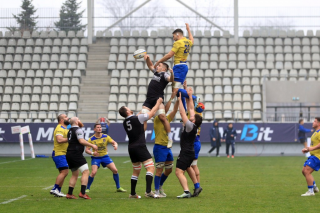 ROMÂNIA / COMPETIȚII: De ce nu e indicat să programezi finale la rugby în lunile de iarnă