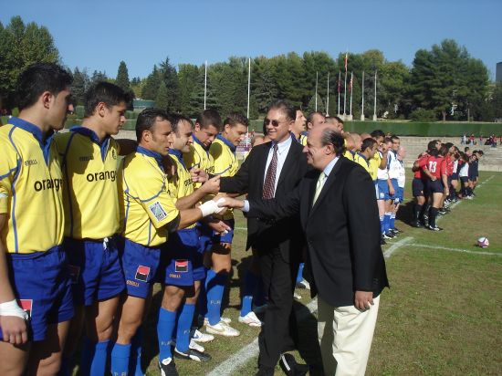 Presedintele George Straton inainte de meci