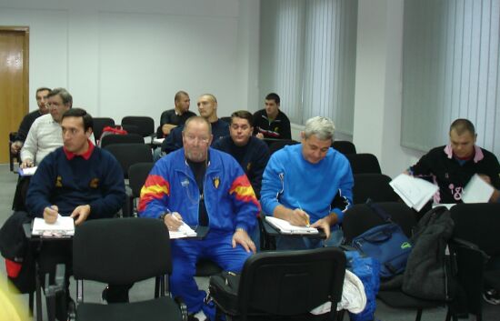 Atentie maxima la cursurile Academiei