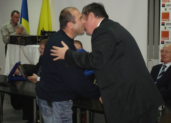 Neaga a luat premiul pentru cel mai bun antrenor de juniori si pentru Dinamo-Triumf la juniori