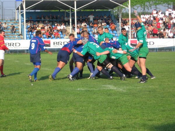 Steaua impinge cu molul