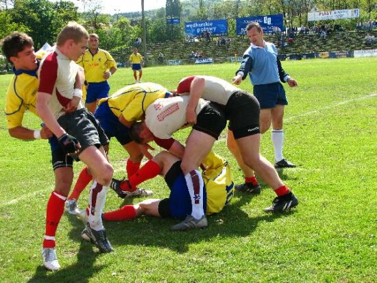 Lupta apriga pentru balon