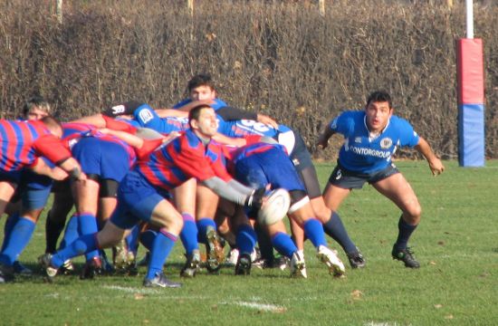 Stelistul Lupu scoate balonul din gramada